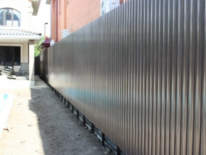 Забор из евроштакетника на ленточном фундаменте 57 метров фото в Горбатове